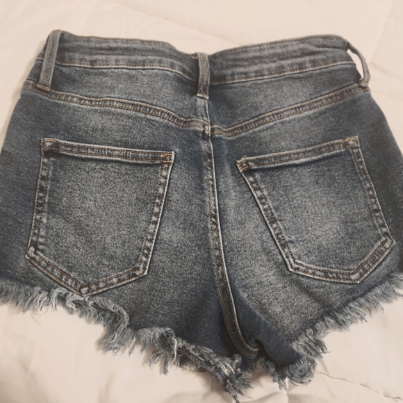 Celebrity (Brat) Blue Denim Shorts (5)  27-inch waist - Picture 2 of 3